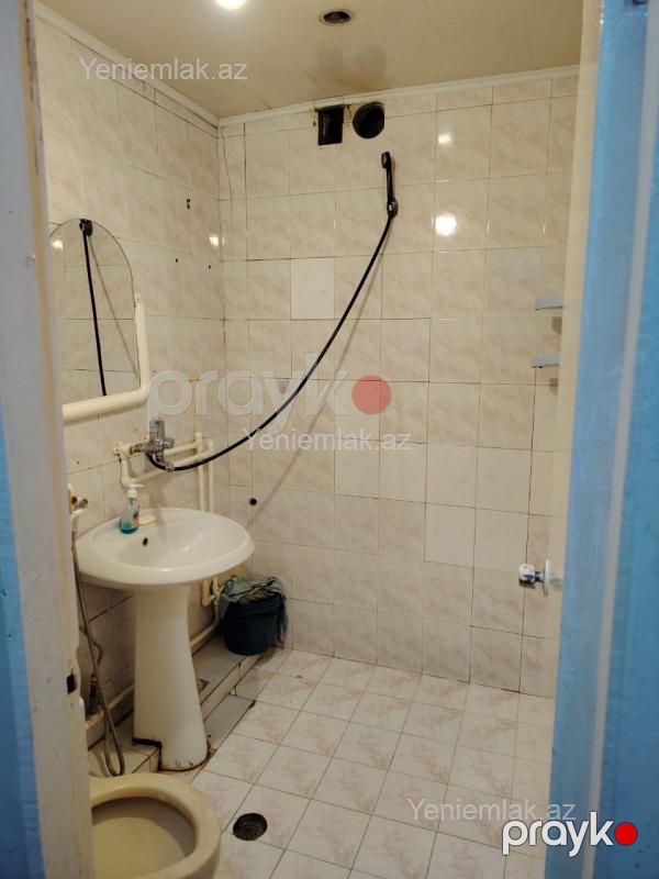Satılır 3 otaqlı Bina evi menzil (Köhnə tikili), 65 m², 4-cü mikrorayon — Mənzil, Sumqayıt (3)