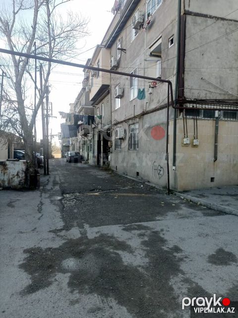 Binəqədi rayonunda 2 otaqlı Köhnə tikili Satılır, 50 m² — Bakı