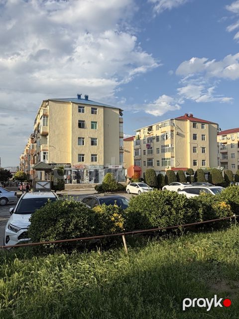 Satılır obyekt 42 m² — Bakı