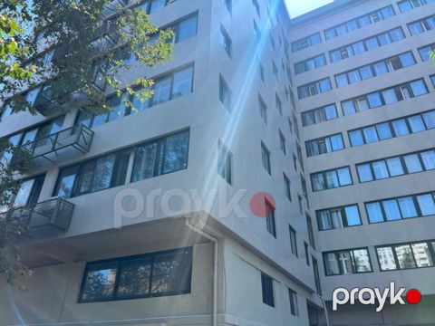 Satılır 3 otaqlı köhnə tikili 90 m² — Bakı