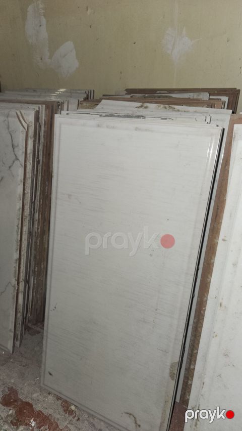 Hamisini 120m.30×60 olcusu.144 ededi .basi qiriqdir — Bakı
