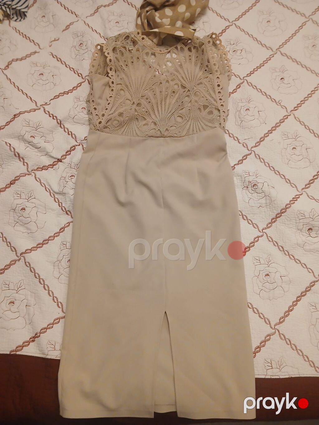 Xanım paltarı – bezli, xallı dizayn - Model: Sadə kəsimli, düz siluet — Gündəlik paltarlar, Bakı (4)