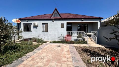 Satılır 3 otaqlı həyət evi/bağ evi 120 m² — Bakı