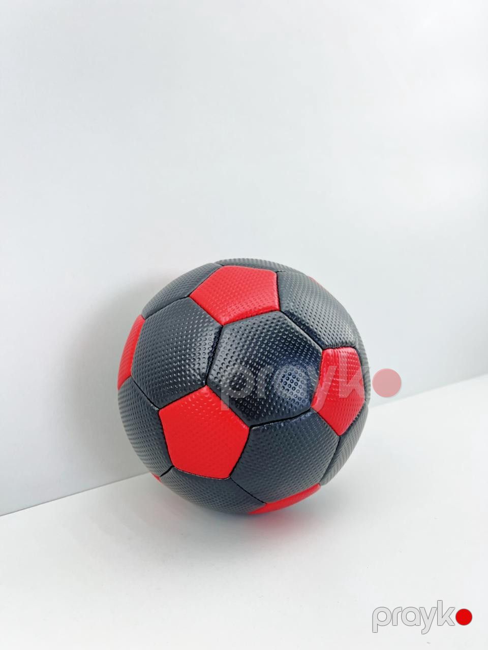 Futbol üçün top, qara/qırmızı, ölçü 3 — Mallar, Bakı (2)