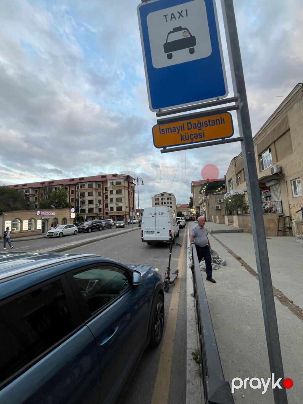 6- mikrorayon, Nəsimi metrosu 246 saylı liseylə üznəüz birinci — Əmlak, Bakı (4)