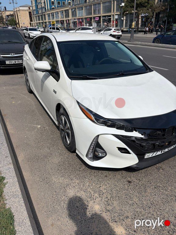 Toyota Prius Prime, 1.8 L, 8.8 kWh, 2017 il, 225 000 km — Avtomobillər, Bakı (2)