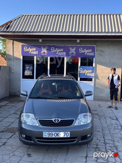 Toyota Corolla, 1.4 L, 2005 il, 268 000 km — Bakı