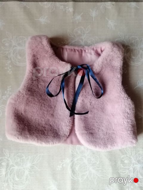 Uşaq üçün yumşaq tüklü jilet – açıq çəhrayı rəngdə. - Material: süni — Bakı