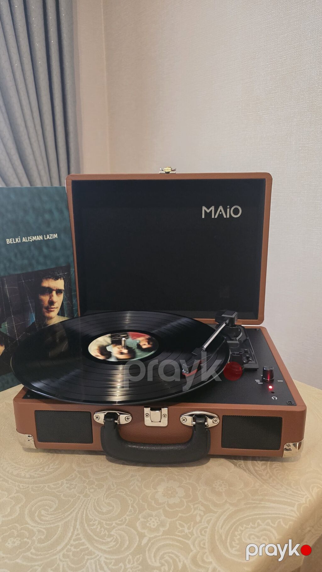 Maıo portativ vinil pleyer – çamadan tipli dizayn - Korpus: dəri — Vinil proqreslər və aksesuarlar, Bakı (4)