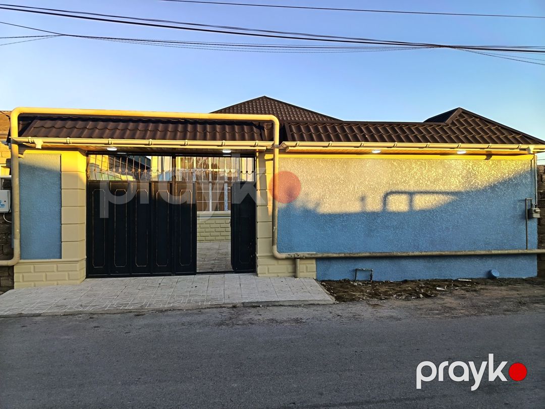 Satılır 4 otaqlı həyət evi/bağ evi 140 m² — Ev, villa, Bakı (2)