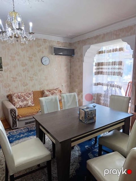 Satılır 3 otaqlı köhnə tikili 75 m² — Bakı