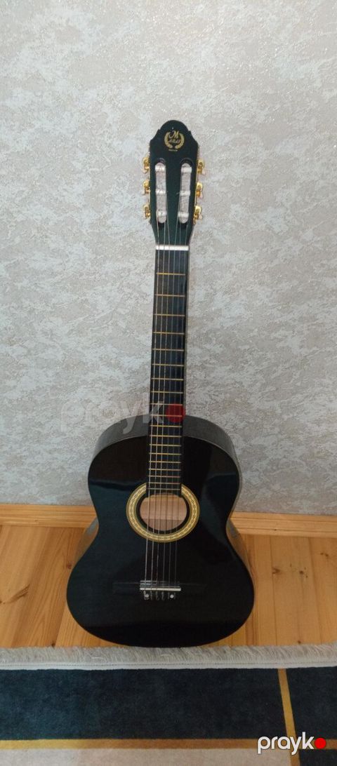 Klassik Gitara — Bakı