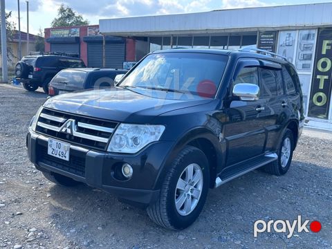 Mitsubishi Pajero, 3.0 L, 2007 il, 225 000 km — Salyan