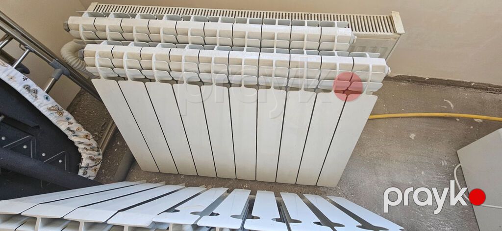 Seksiyasi 6 azn. 3 eded 10 seksiyali ve 1 eded panel radiator. Ev — Radiatorlar, Bakı (2)