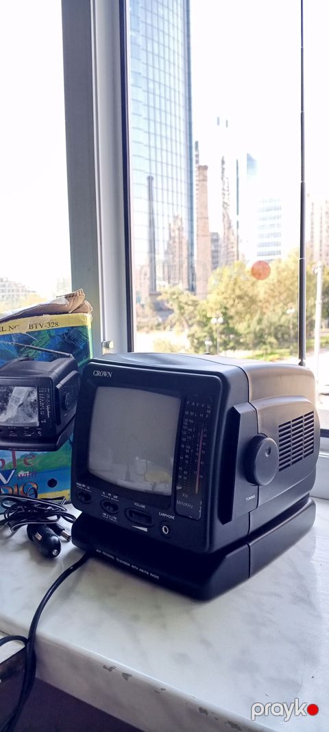 Salam Satiram Crown Portable 5.5 B/W TVteleviziya və Am/fm — Bakı