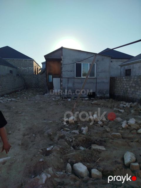 Maştağada həyət evi satılır