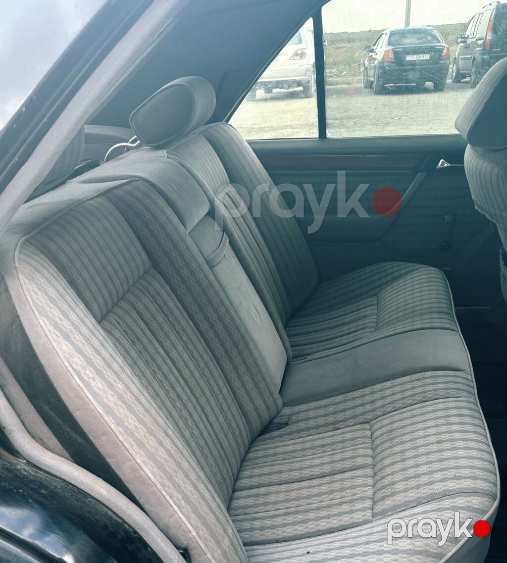 Mercedes-Benz E-Class: 2 l 1991 il Sedan — Avtomobillər, Xırdalan (4)