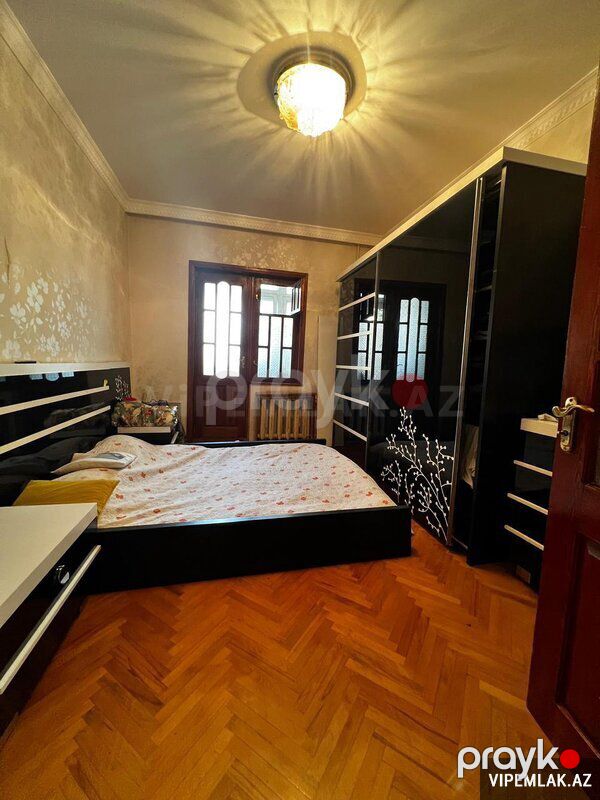 Yasamal rayonunda 4 otaqlı Köhnə tikili Satılır, 130 m² — Mənzil, Bakı (5)