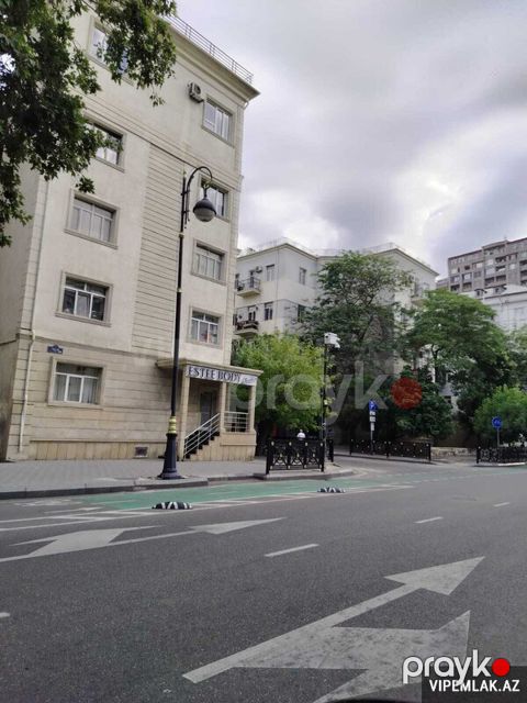 Nəsimi rayonunda 3 otaqlı Köhnə tikili Satılır, 75 m² — Bakı