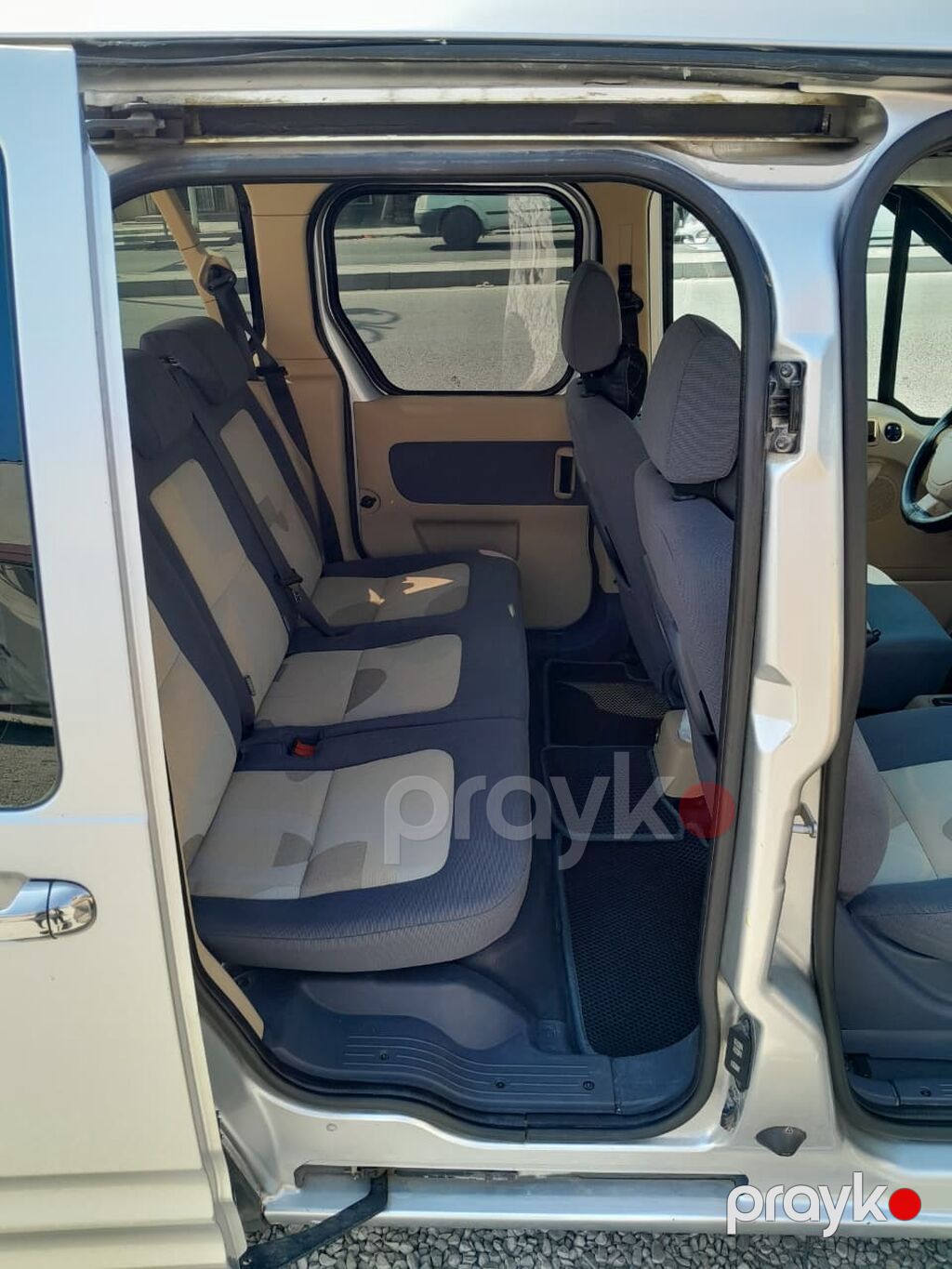 Ford Tourneo Connect (gümüş rəng) - Kuzov: 5 qapılı miniven, arxa — Avtomobillər, Digah (5)