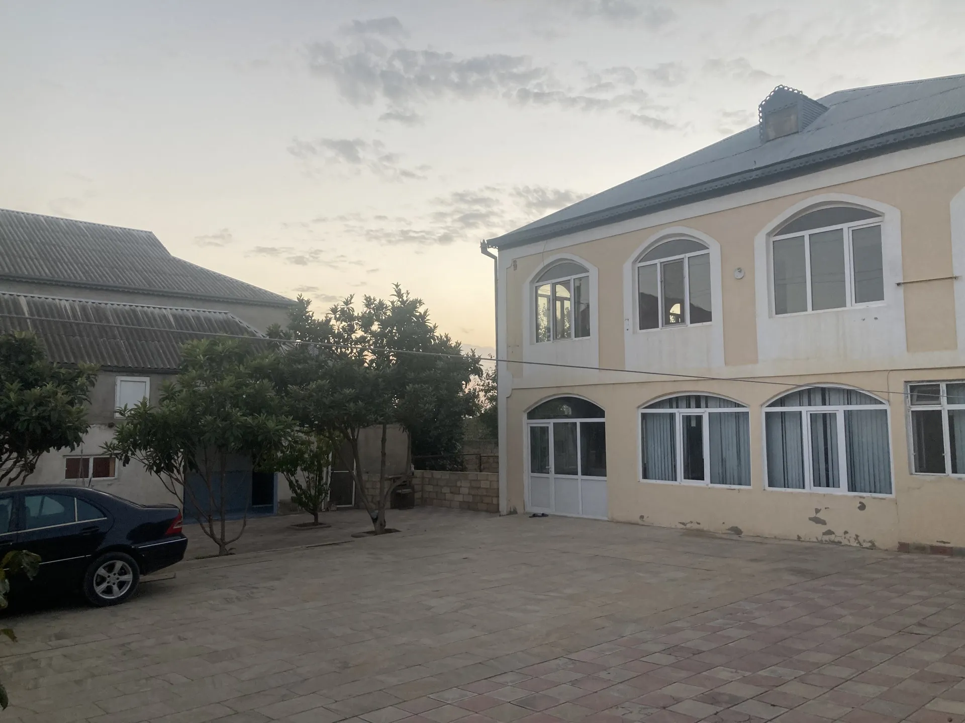 Saray, 7 otaqlı Həyət evi satılır - 225 m², 2 mərtəbə, 10 sot — Ev, villa, Bakı (3)