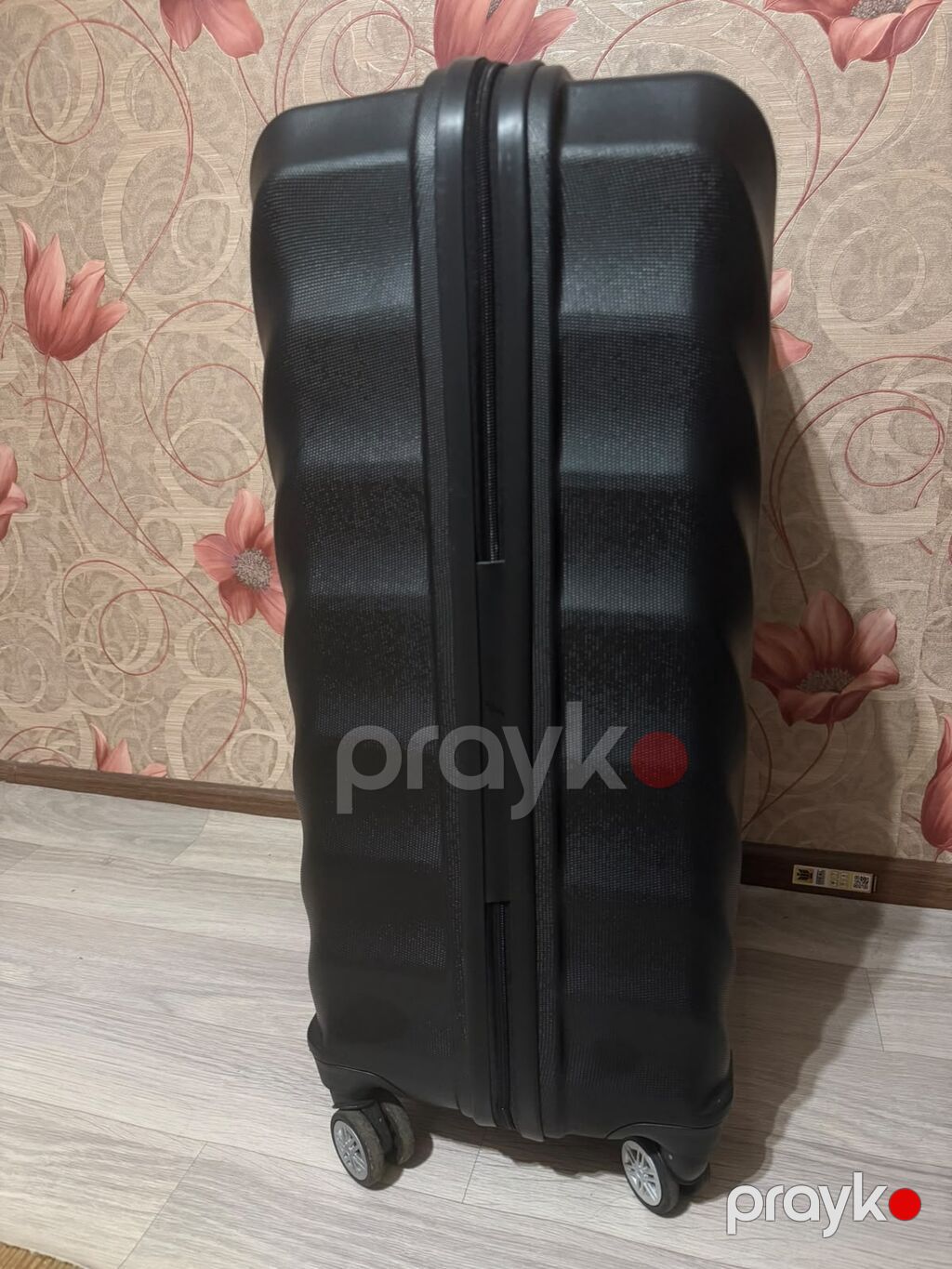 Səyahət çəmadanı – böyük ölçü, sərt korpus - Rəng: qara, V formalı — Çamadanlar, Bakı (4)