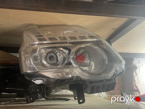 "Nissan X Trail T31" qabaq farası — Bakı