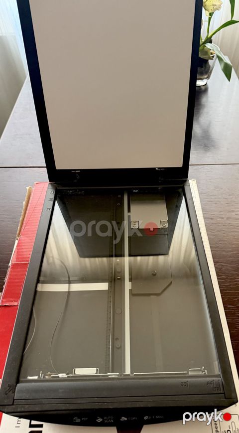 Сканер Canon CanoScan LiDE 110 (в отличном состоянии, с коробкой) — Bakı