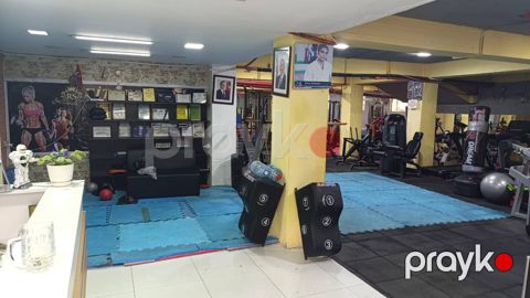 Satılır obyekt 270 m² — Bakı