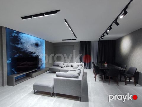 Satılır 3 otaqlı yeni tikili 148 m² — Bakı