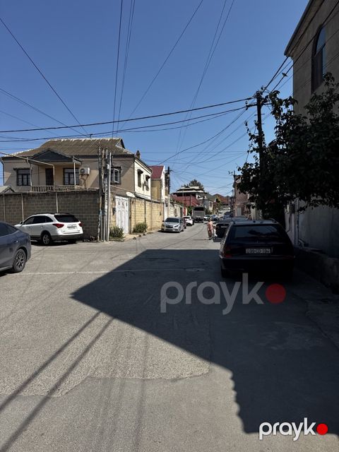 Satılır 14 otaqlı həyət evi/bağ evi 288 m² — Bakı