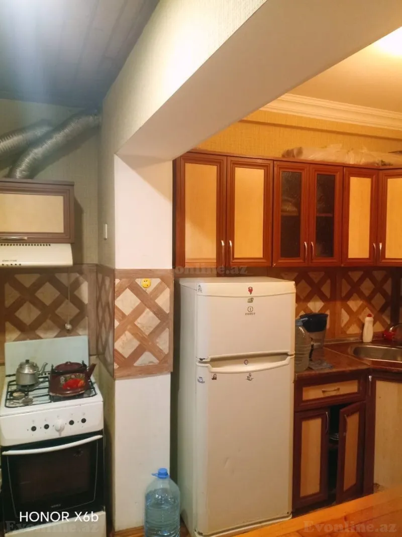Satılır 3 otaqlı Mənzil Köhnə tikili 85 m² Bakı, Xətai r — Mənzil, Bakı (7)