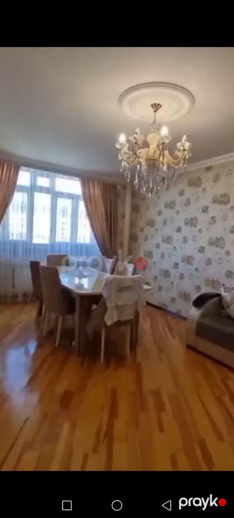 Bakı, Yeni Yasamal, 3 otaqlı, Köhnə tikili, m. İnşaatçılar, 95 kv. m — Bakı