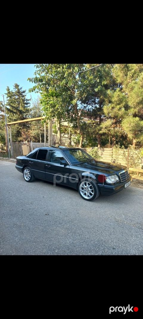 Mercedes E 220, 1994 il — Bakı