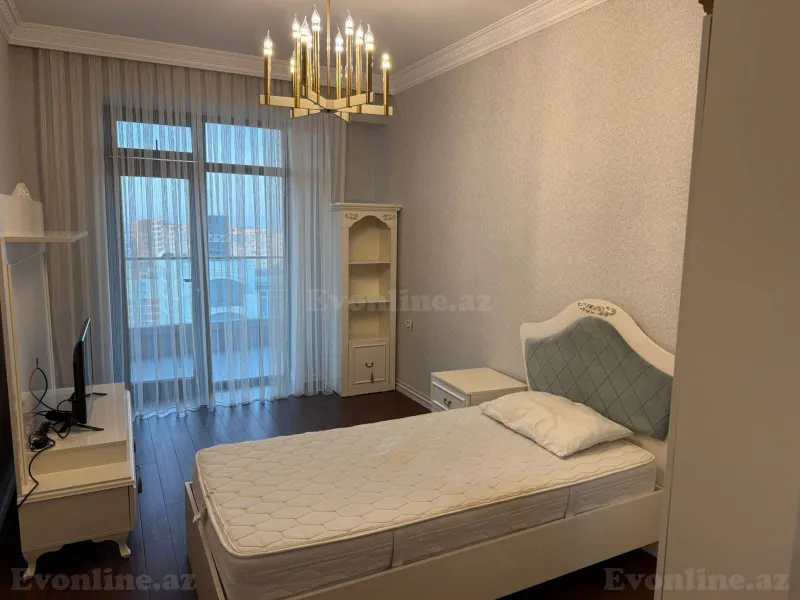 Kirayə verilir 4 otaqlı Mənzil Yeni tikili 178 m² Bakı, Yasamal r., 8 Noyabr m — Mənzil, Bakı (8)