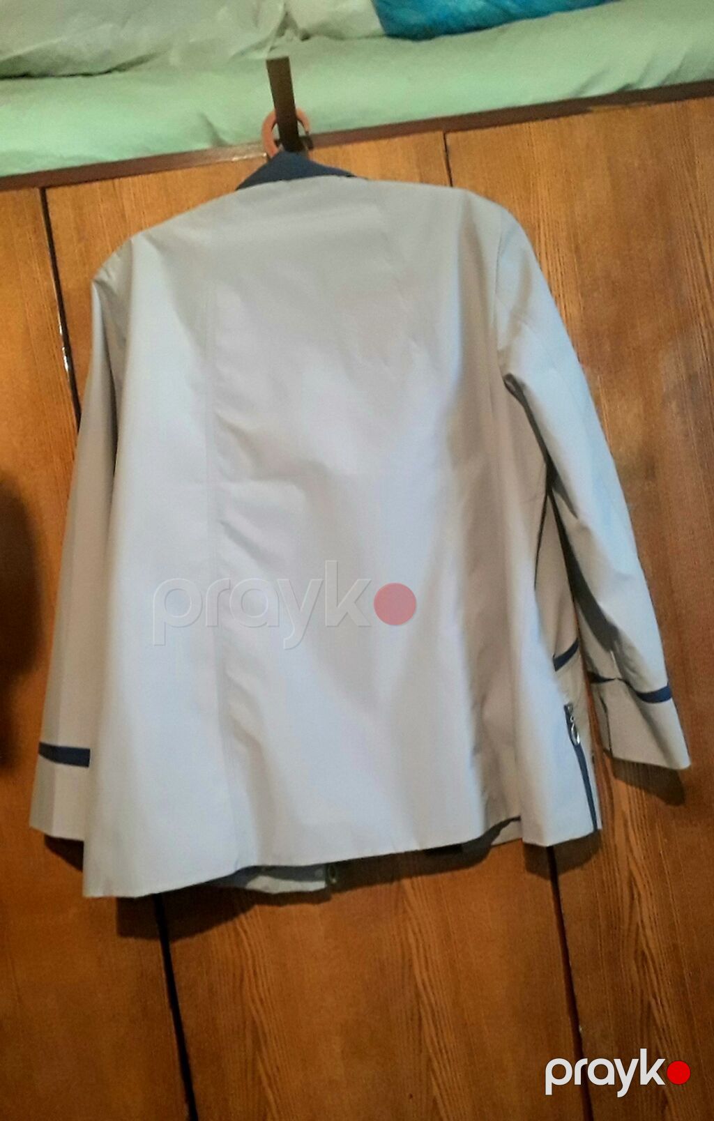 Продаётся ниже себестоимости женская куртка.Привезена из — Jaketlər, Bakı (3)