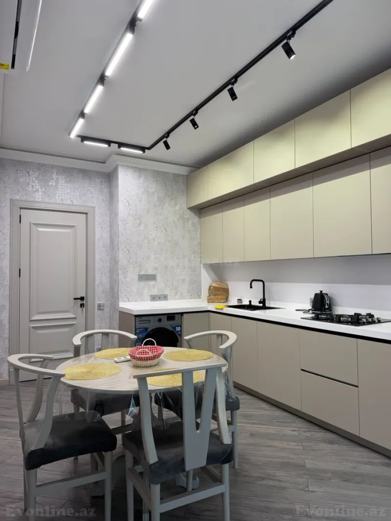Kirayə verilir 3 otaqlı Mənzil Yeni tikili 130 m² Bakı, Xətai r — Mənzil, Bakı (7)