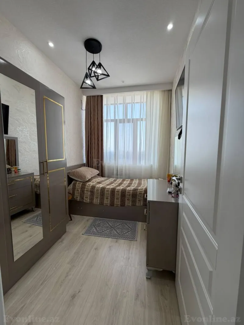 Satılır 3 otaqlı Mənzil Yeni tikili 86 m² Bakı, Xətai r., Əhmədli m — Bakı