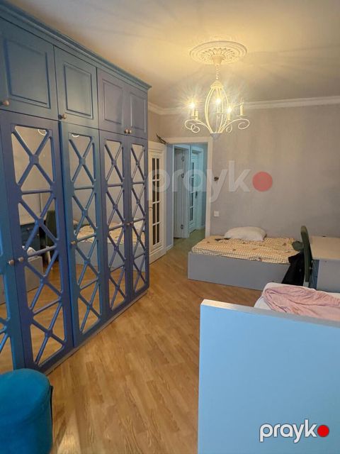 Satılır 3 otaqlı köhnə tikili 80 m² — Bakı