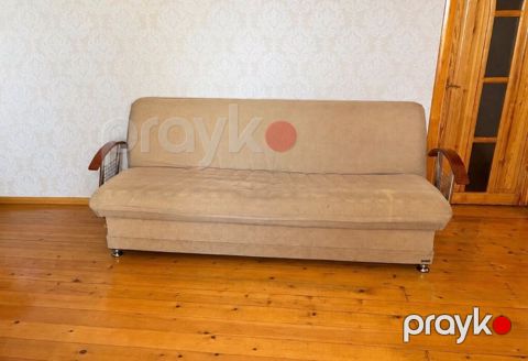 Divan İstikbaldan alınıb. Satılır 70 azn. Uzunluğu 2,10 sm — Bakı