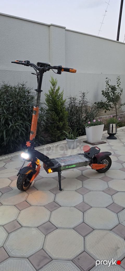 Elektrik skuter – güclü və dolu funksiyalı şəhər/off-road model — Masazır