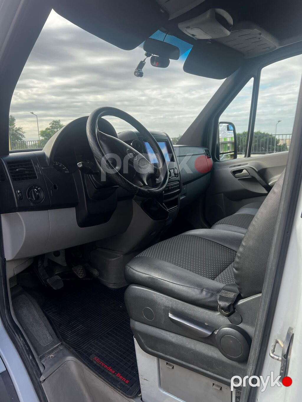 Mercedes-Benz Sprinter uzun bazalı yük/furqon. Xüsusiyyətlər — Avtomobillər, Bakı (5)