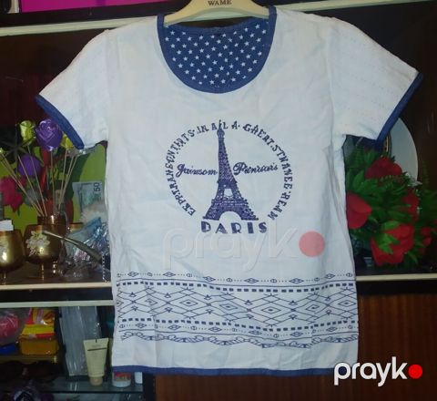 Qadın üst geyimləri dəsti Məhsul təsviri: - Ağ qısaqollu T‑shirt: Ön — Bakı