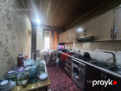 Satılır 4 otaqlı Bina evi menzil (Köhnə tikili), 85 m², 13-cü mikrorayon — Sumqayıt