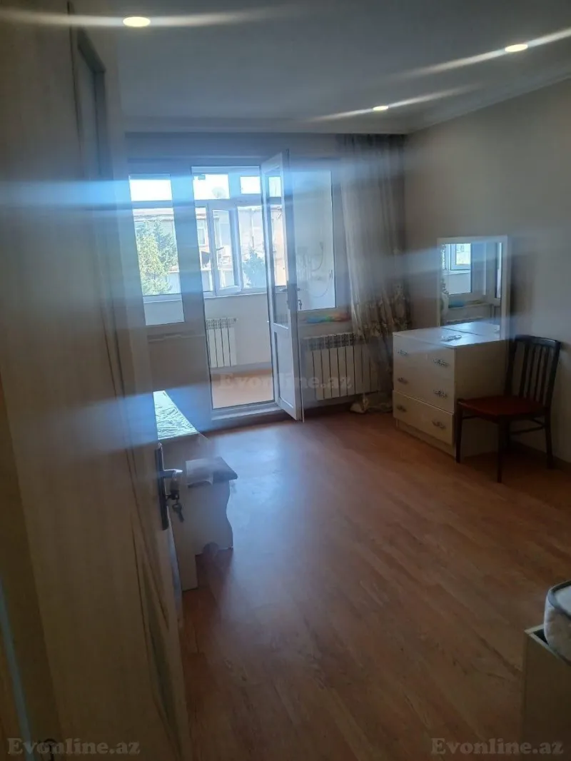 Kirayə verilir 1 otaqlı Mənzil Köhnə tikili 40 m² Bakı, Nizami r., Xalqlar Dostluğu m — Mənzil, Bakı (3)