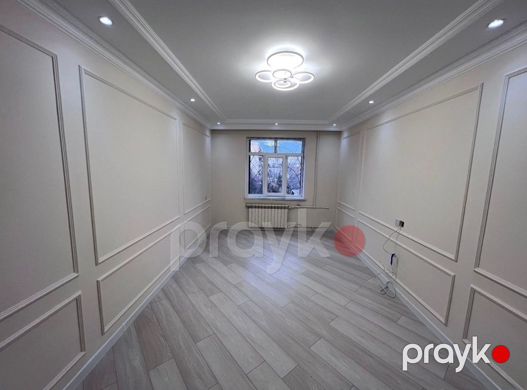 Satılır 4 otaqlı köhnə tikili 110 m² — Mənzil, Bakı (2)