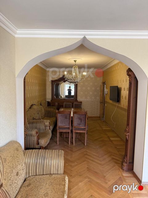 İcarəyə verilir 3 otaqlı köhnə tikili 100 m² — Bakı