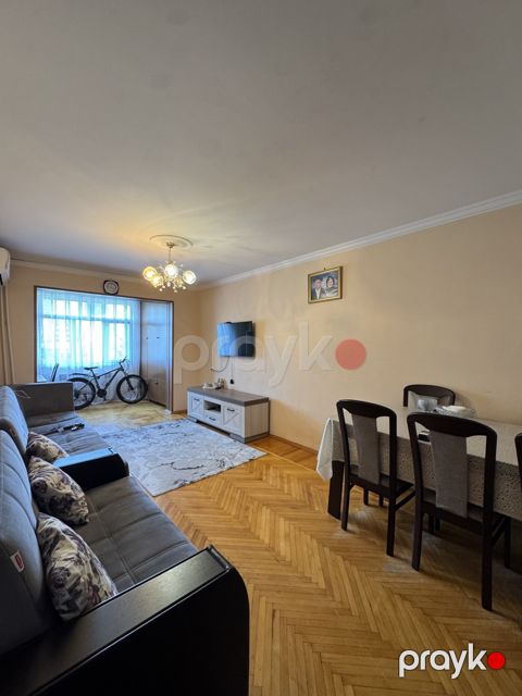 Satılır 2 otaqlı köhnə tikili 48 m² — Bakı