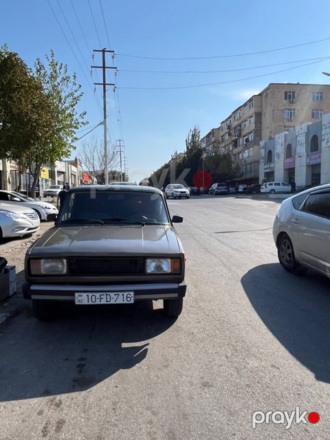 Lada (VAZ) 2105, 1.5 L, 1981 il, 250 000 km — Sumqayıt