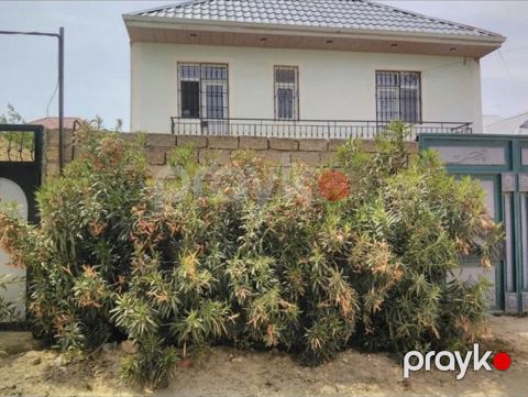 Satılır 6 otaqlı həyət evi/bağ evi 200 m² — Bakı